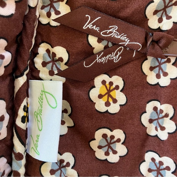 Vera Bradley Large Hobo Tote in Retired Pattern of Slate Blooms - Picture 7 of 10